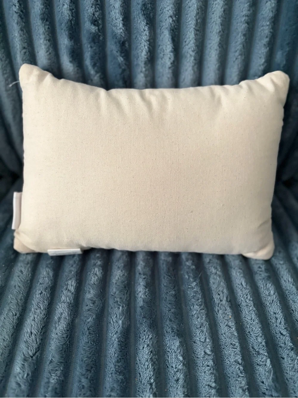 Gorgeous Coastal Beaded Pearl Embroidered Seashell Accent Pillow Teal Mint Gold